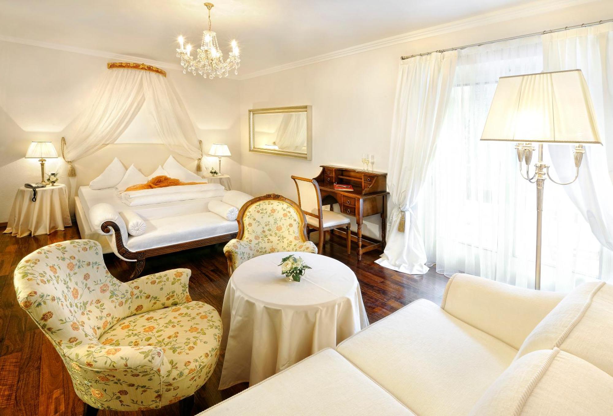 Schloss Hotel Korb อัปเปียโน ซุลลา สตราดา เดล วีโน ภายนอก รูปภาพ